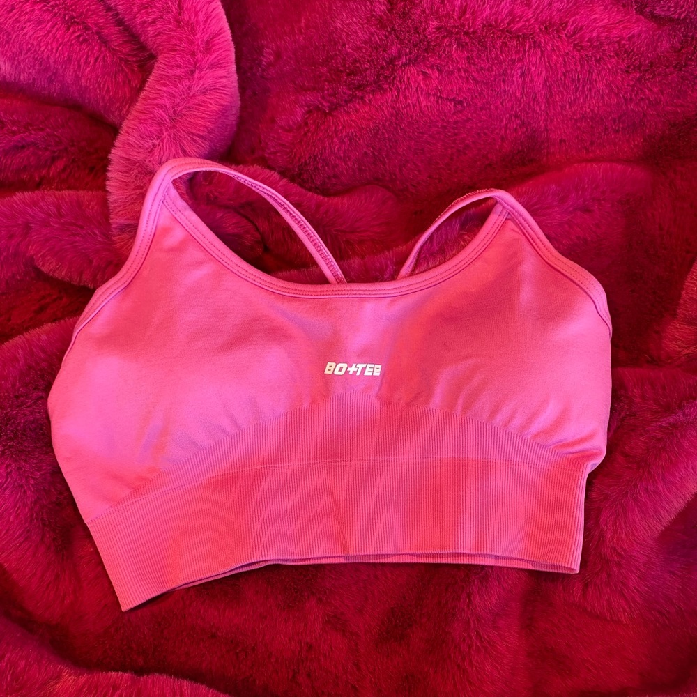 Bo+tee sports bra pink